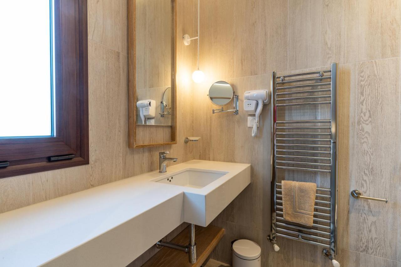 Lydia Suites And Rooms 리토코론 외부 사진